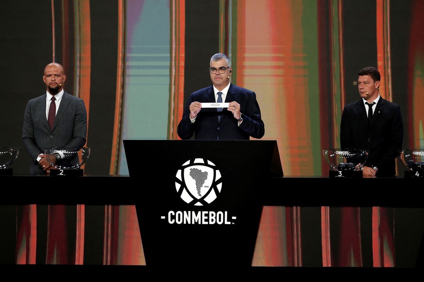 Soccer Football - Copa Libertadores - Group Stage Draw - Conmebol Headquarters, Luque, Paraguay - March 17, 2025
CONMEBOL Director of Club Competitions Frederico Nantes draws Fortaleza REUTERS/Cesar Olmedo