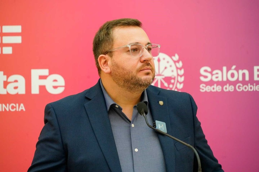 El legislador Ghione.