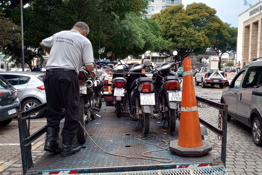 Ninguno llevaba casco ni contaban con la documentación correspondiente