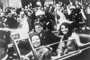 El presidente y la primera dama, momentos antes del ataque. Archivo.