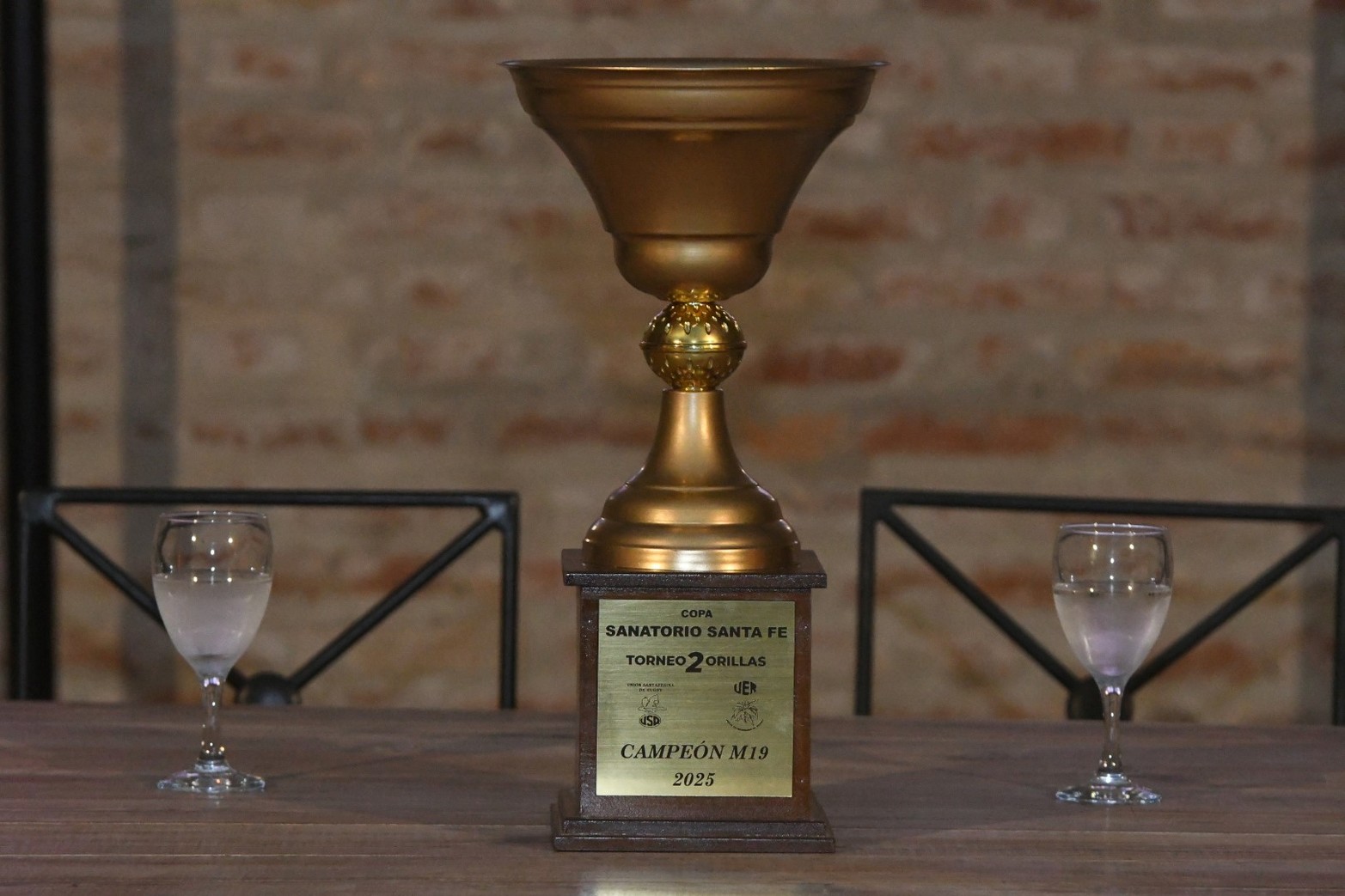 Presentación copa Sanatorio Santa Fe del Torneo Dos Orillas de Rugby