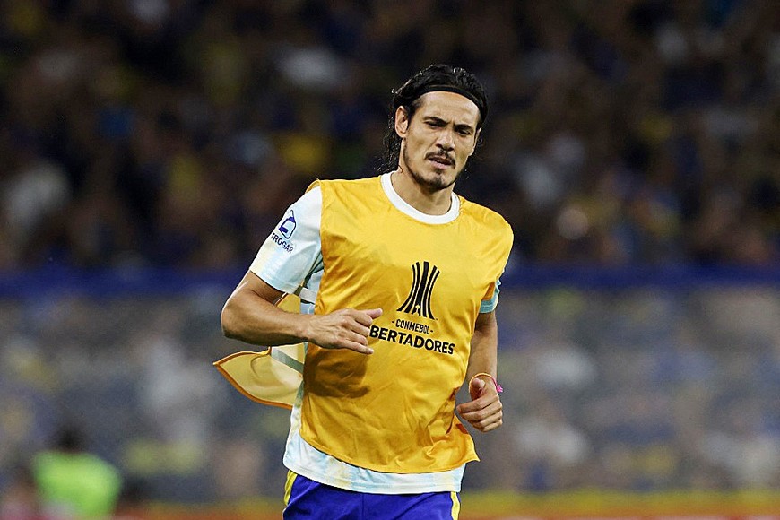 Soccer Football - Copa Libertadores - Qualifying round - Second leg - Boca Juniors v Alianza Lima - Estadio La Bombonera, Buenos Aires, Argentina - February 25, 2025
Boca Juniors' Edinson Cavani during the warm up before the match REUTERS/Gonzalo Colini