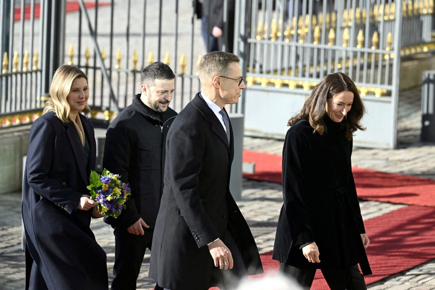 Ukrainian President Volodymyr Zelenskiy and First Lady Olena Zelenska are welcomed by Finnish President Alexander Stubb and his spouse Suzanne Innes-Stubb at the Presidential Palace in Helsinki, Finland, on March 19, 2025. Lehtikuva/Heikki Saukkomaa via REUTERS ATTENTION EDITORS - THIS IMAGE WAS PROVIDED BY A THIRD PARTY. NO THIRD PARTY SALES. NOT FOR USE BY REUTERS THIRD PARTY DISTRIBUTORS. FINLAND OUT. NO COMMERCIAL OR EDITORIAL SALES IN FINLAND.