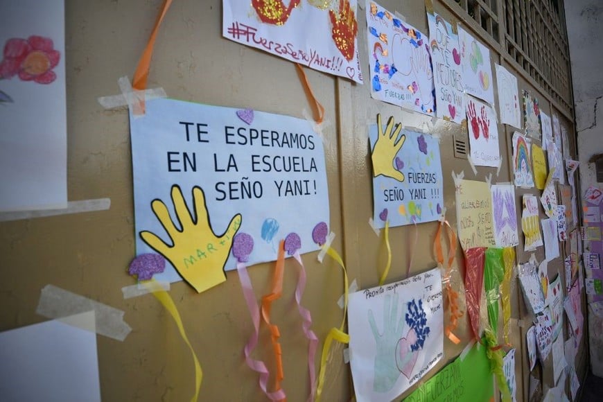 "Fuerza seño Yani" fue la consigna de los alumnos del IES.
