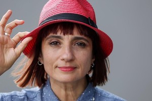 Hilda canta Charly, una de las propuestas del fin de semana. Foto: Gentileza producción