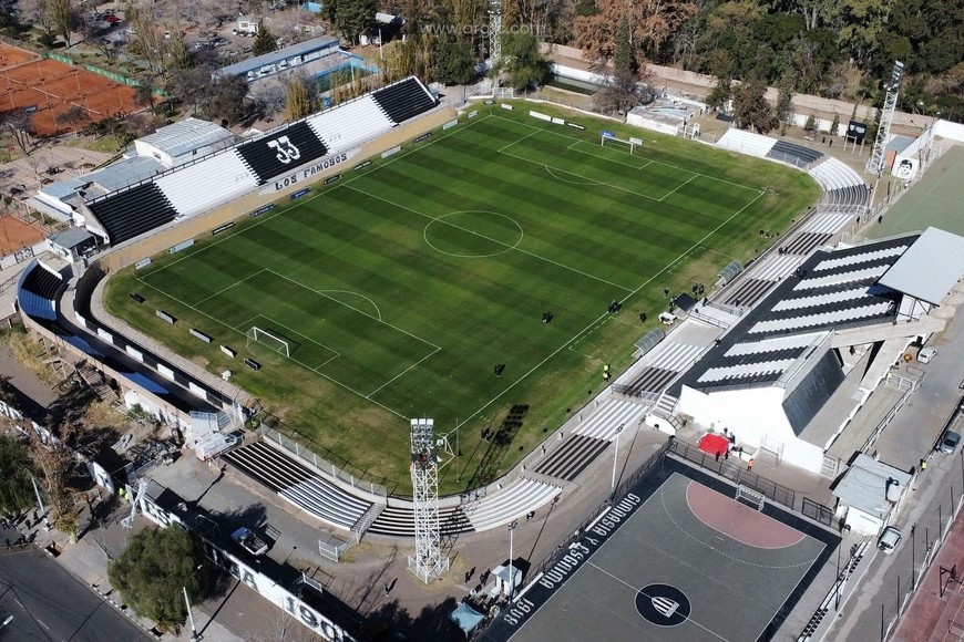 Colón visitará en el estadio Víctor Antonio Legrotaglie al "Lobo" mendocino