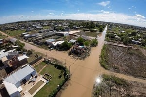 Una tormenta extrema, sumado a las vulnerabilidades de la ciudad, terminaron en una catástrofe en Bahía Blanca. Crédito: Reuters