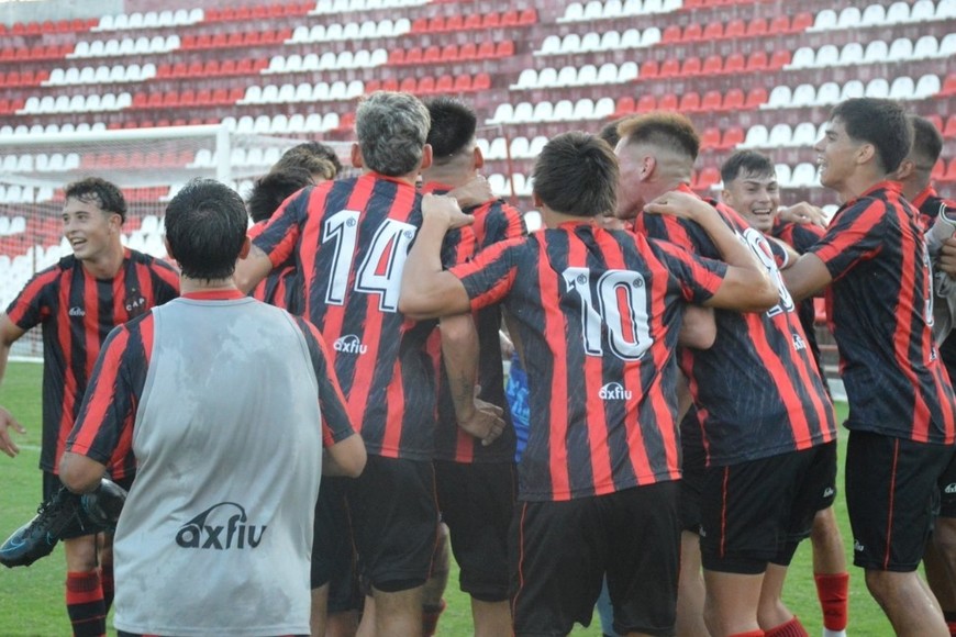 El festejo de los jugadores del Patrón. Crédito: Prensa Patronato