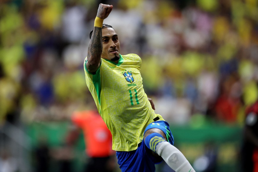 Soccer Football - World Cup - CONMEBOL Qualifiers - Brazil v Colombia - Estadio Mane Garrincha, Brasilia, Brazil - March 20, 2025
Brazil's Raphinha celebrates scoring their first goal REUTERS/Adriano Machado