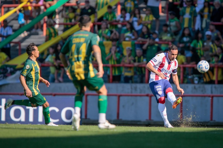 Con Kily... Unión perdió 2-1 ante Aldosivi. Foto: Diego Izquierdo