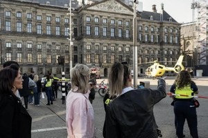 Ataque en la plaza Dam de Amsterdam. Foto: Agencias