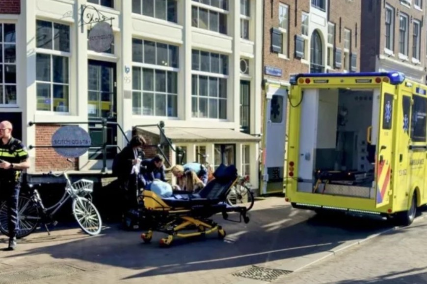 Ataque en la plaza Dam de Amsterdam. Foto: Agencias