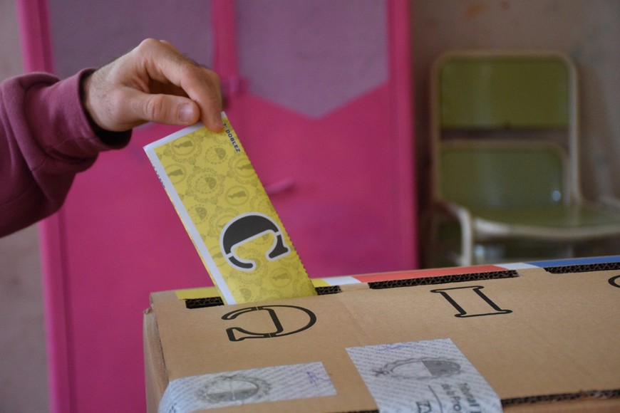 La boleta de concejales, con el color amarillo habitual. Foto: Archivo / Flavio Raina