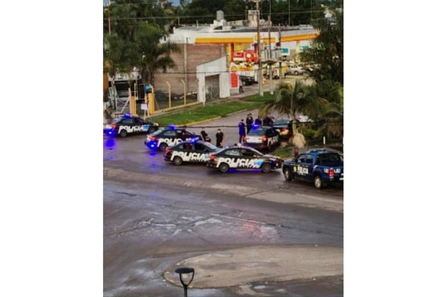 Personal policial acudió en gran número y detuvo a los agresores. Crédito: El Litoral