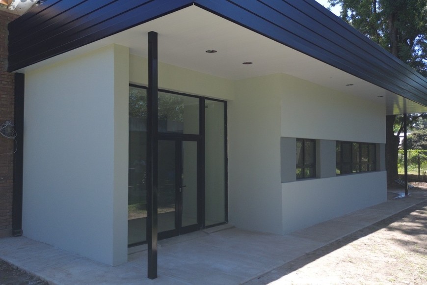 La inversión del gobierno provincial fue de $14.651.974,10 para completar trabajos de terminaciones en fachada, interiores y veredas perimetrales.