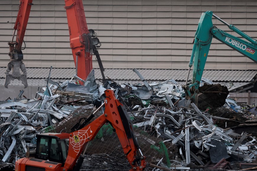 Heavy machinery operate, following a strong earthquake, in Bangkok, Thailand, March 29, 2025. REUTERS/Patipat Janthong