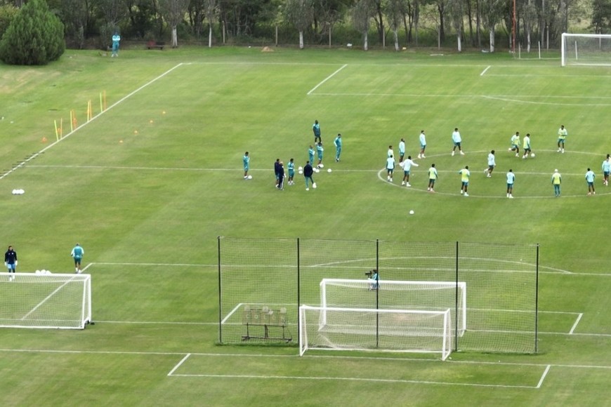 "La Bestia Negra" se entrena en el predio de Colón. Foto: Fernando Nicola