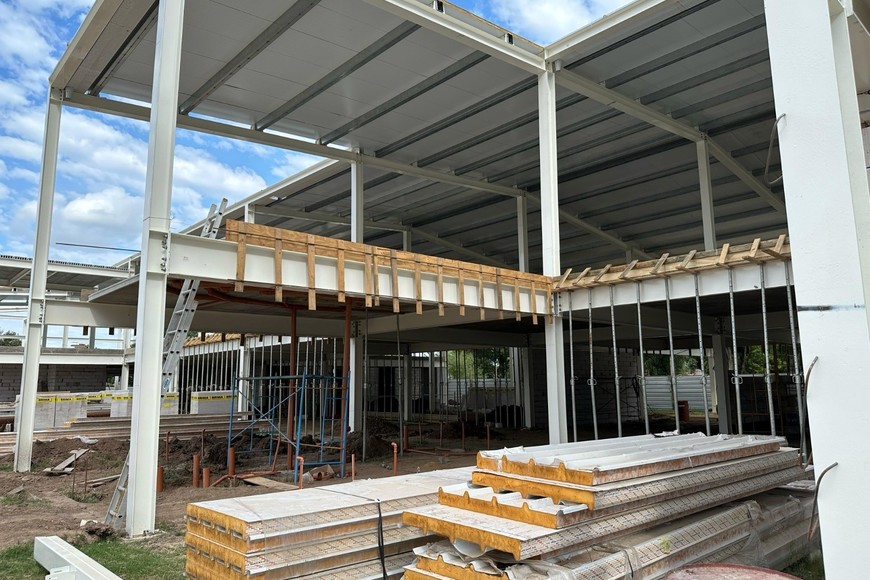 “Esta obra significa trabajo, inclusión social y futuro para que muchos jóvenes puedan formarse en espacios de calidad", destacó el ministro Enrico.