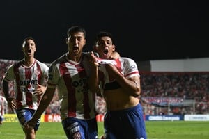 El gol de DAD. Foto: Manuel Fabatía