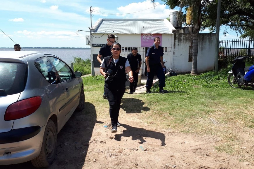 La policía trabaja para esclarecer el episodio y dar con el o los autores del violento ataque.