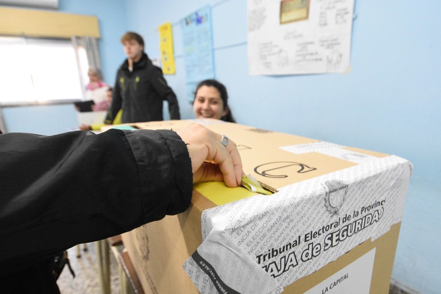 Podrán votar los mayores de 16 años que estén en el padrón, con el DNI.