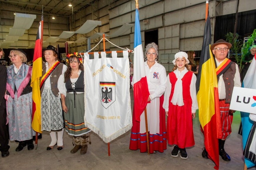 Pullaro estuvo acompañado por la diputada provincial Jimena Senn y el intendente Rodrigo Müller.