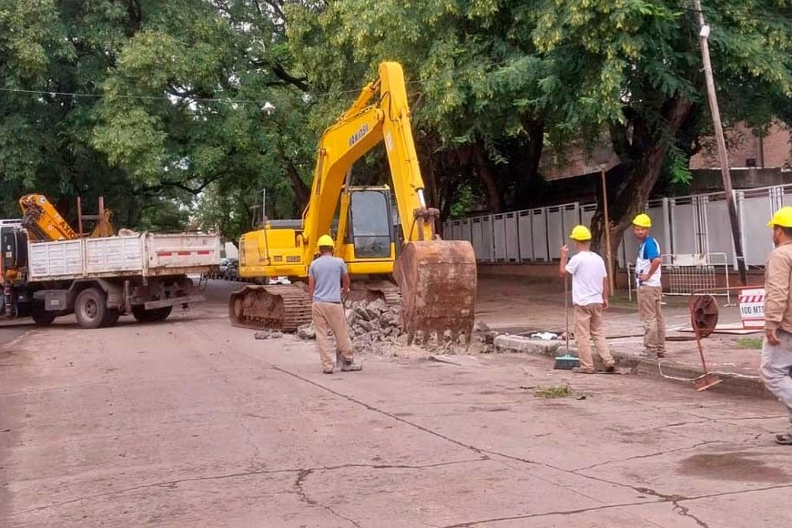 Tránsito clausurado mientras se llevan adelante estos trabajos.