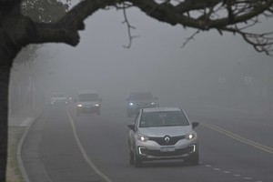 La visibilidad estaba reducida por el fenómeno climático. Foto: Flavio Raina.