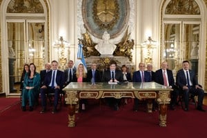 Milei estuvo acompañado por su equipo de gobierno. 