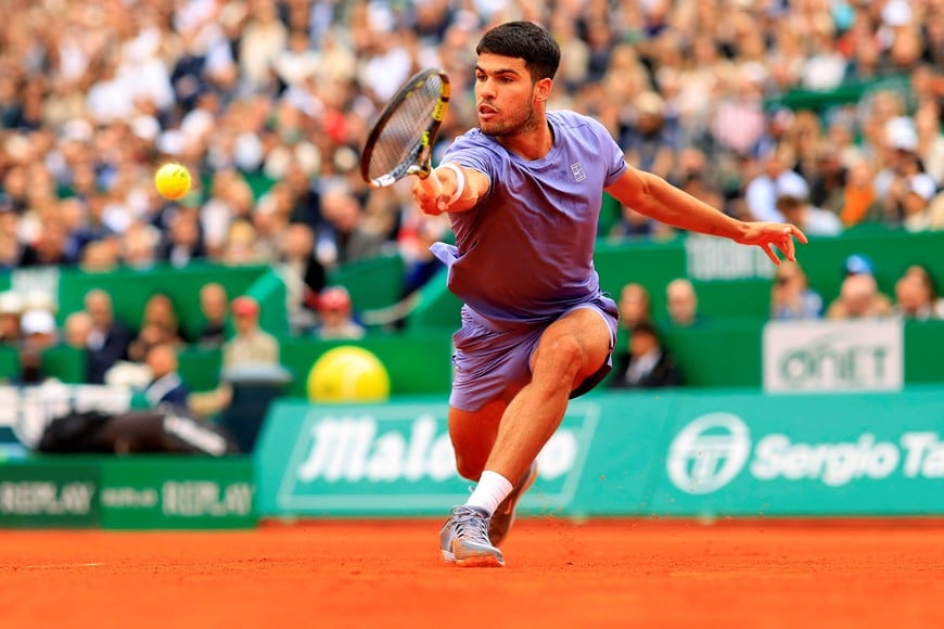 Tennis - ATP Masters 1000 - Monte Carlo Masters - Monte Carlo Country Club, Roquebrune-Cap-Martin, France - April 13, 2025
Spain's Carlos Alcaraz in action during his final match against Italy's Lorenzo Musetti REUTERS/Manon Cruz