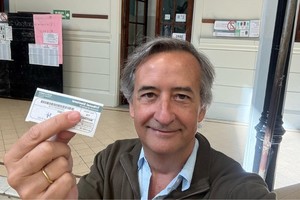 El momento de la votación del diputado nacional por Santa Fe de LLA . Crédito: Prensa Nicolás Mayoraz