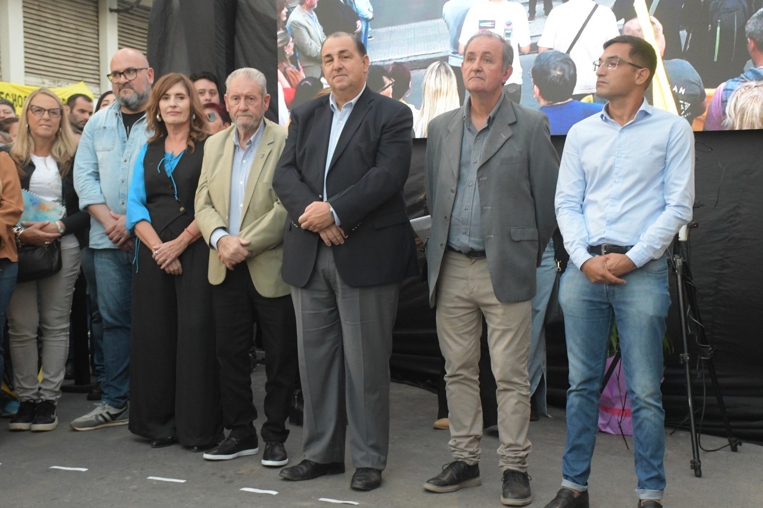 La inauguración contó la presencia de las autoridades municipales y comunales. 
