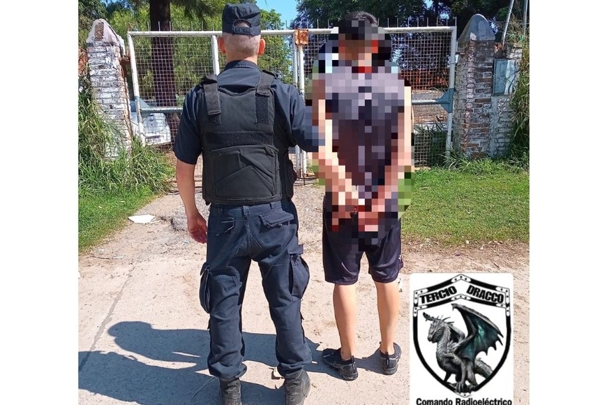 El implicado, un joven de 22 años, fue trasladado a sede policial.