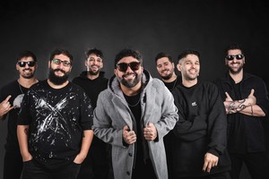 Cruzando El Charco será una de las prestigiosas bandas que se presentarán en el Festival de Tribus, que congregará a bandas nacionales y locales de diversos géneros, para festejar los 15 años de vida en la Estación Belgrano.