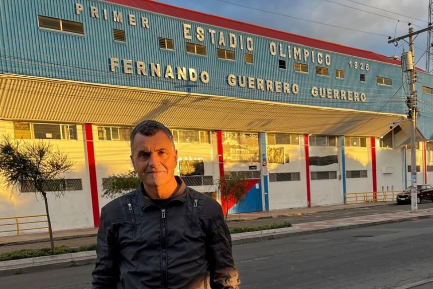 El Litoral presente en el Estadio Olímpico de Riobamba.