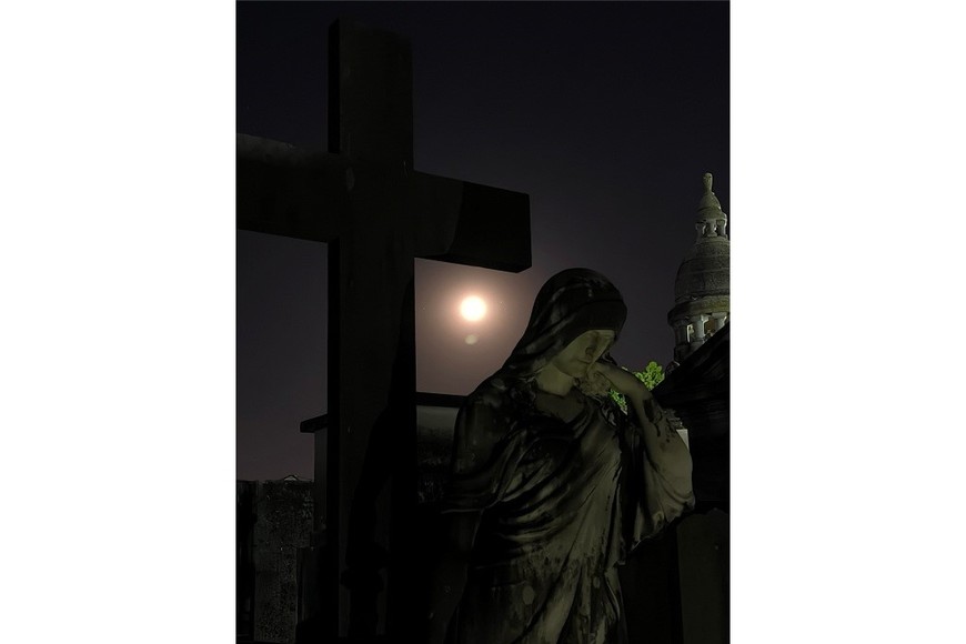 Foto de Agustín Arce, parte de la la exposición Plenilunios en el MaCA