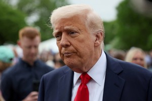 "No será tan alto, no será tan alto", indicó Trump.