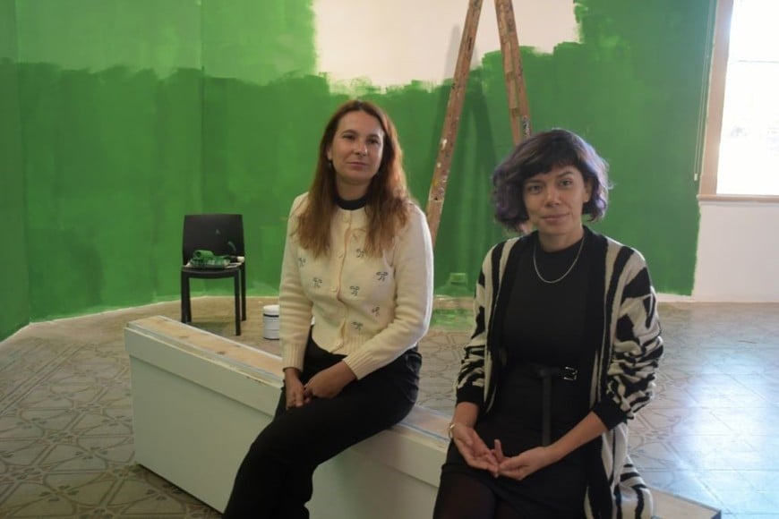 +Feria Arte Contemporáneo Santa Fe - 5° edición: María Laura "?Lali"? Martínez Spaggiari, directora de Patrimonio y Museos de la Municipalidad, y Florencia Olmos, coordinadora de la organización de +Feria