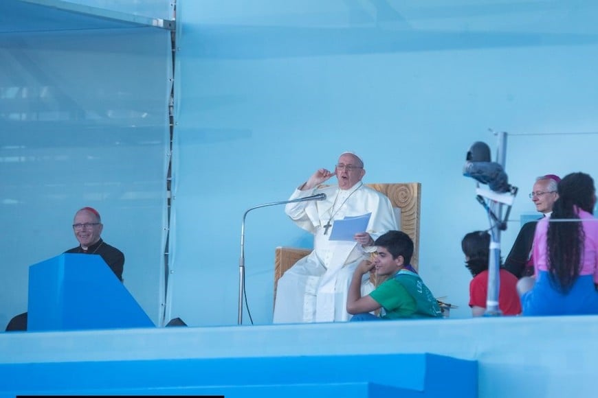 “Durante su pontificado, mucha gente volvió a encontrar en la Iglesia un refugio de paz, sin la necesidad de esconderse”, expresó Alma.