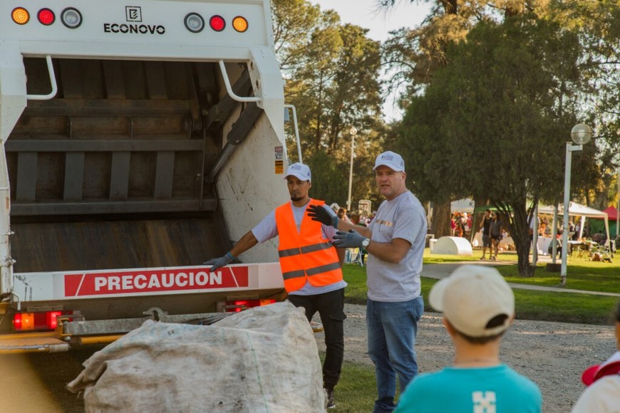 Durante la jornada se realizaron diversas actividades orientadas a fortalecer la conciencia ambiental y promover prácticas sostenibles.