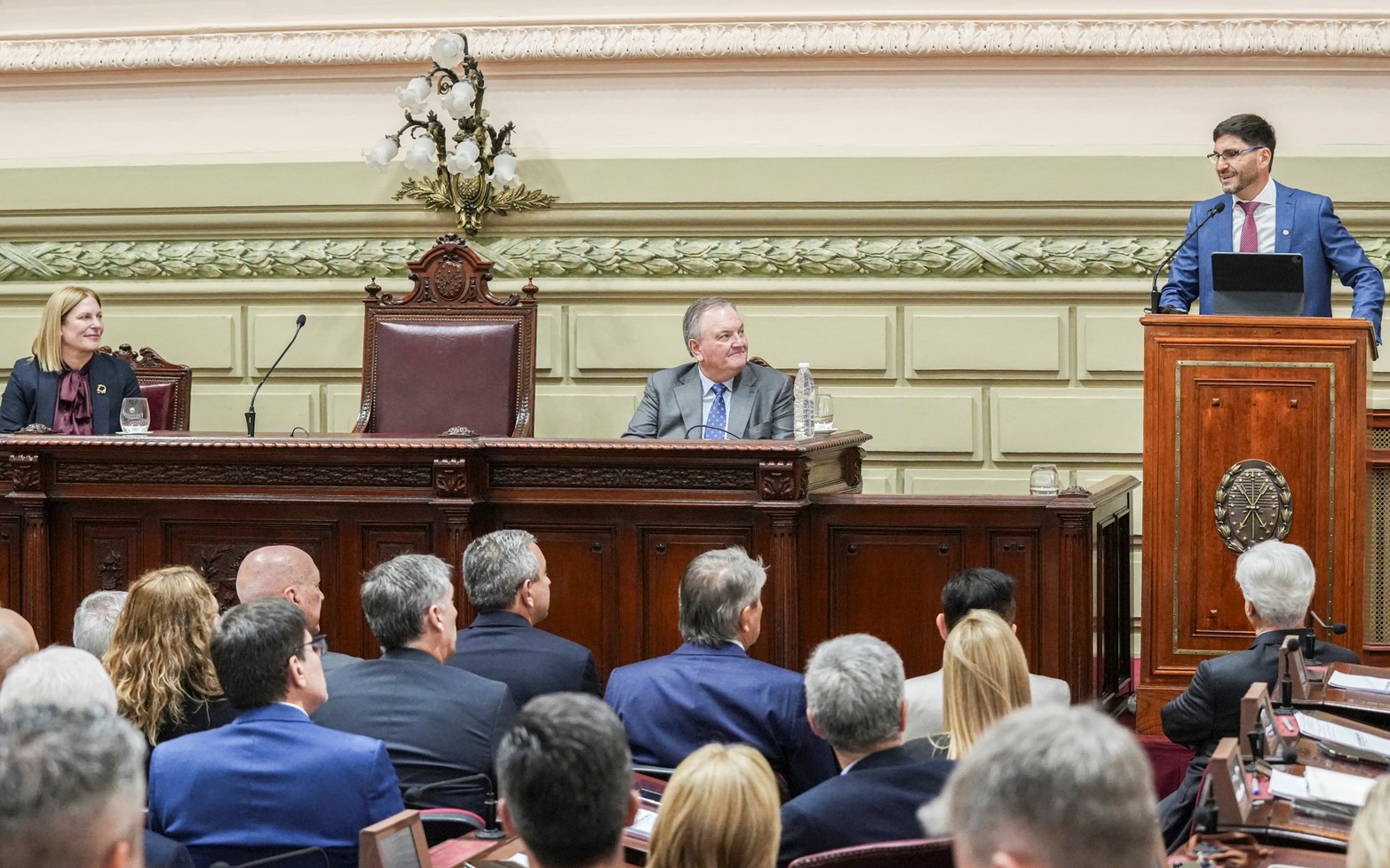 Alrededor de 60 minutos duró el discurso de Pullaro.