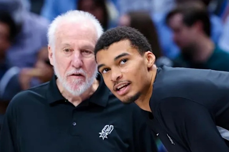 Gregg Popovich y Victor Wembanyama. Foto: Gentileza