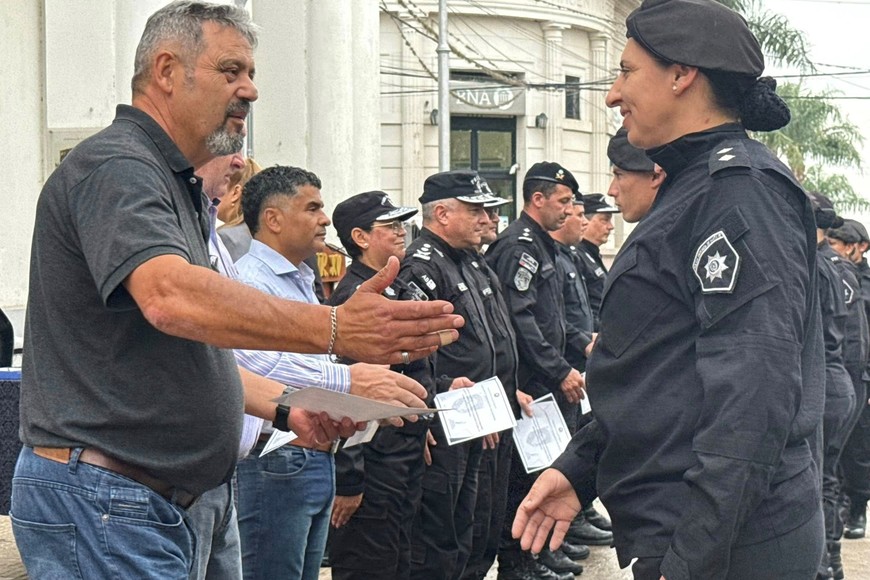 Autoridades entregaron reconocimientos al personal policial del CRE.