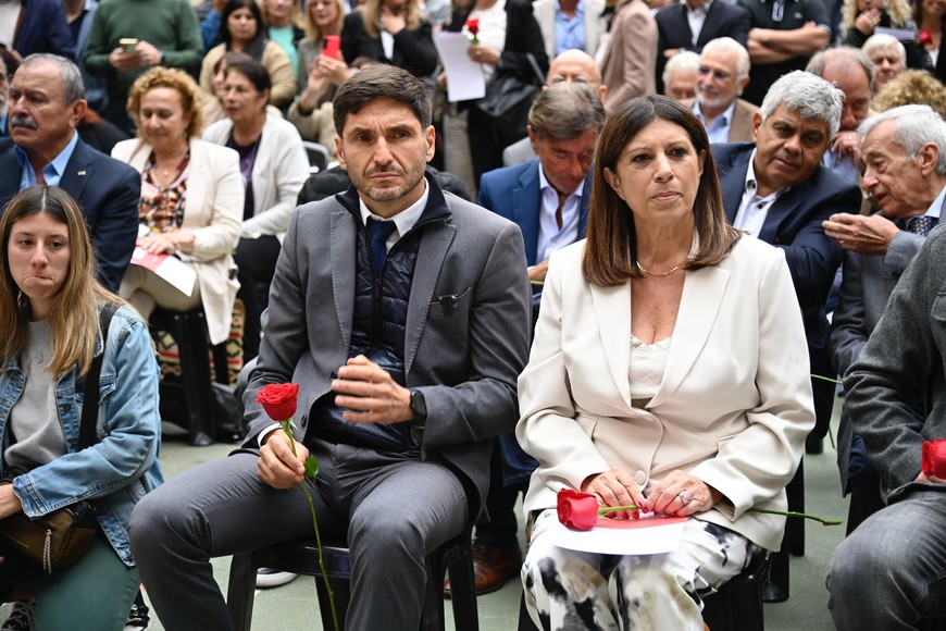 Homenaje a cuatro años sin el "constructor inconformista" Miguel Lifschitz. Foto: Marcelo Manera