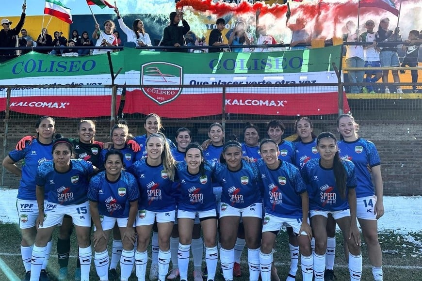En cancha de Guadalupe. El femenino de Coliseo se hace fuerte y va por el ascenso a la máxima categoría liguista. Foto: Gentileza.