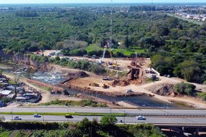 "La inversión supera los 26.000 millones de pesos y lo hacemos con recursos de los santafesinos, porque los fondos nacionales no llegaron”, aclaró el ministro.