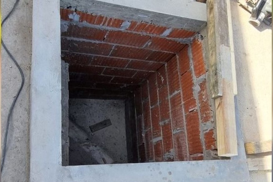 Parte del proceso de construcción. Crédito: Bomberos de Venado Tuerto.