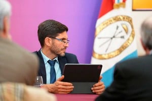 Pullaro anticipó que prevé movimientos de funcionarios, pero no de ministros, ni secretarios.
