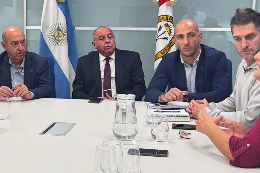 La presentación fue realizada luego de que dos grupos de personas se enfrentaran en la vía pública.
