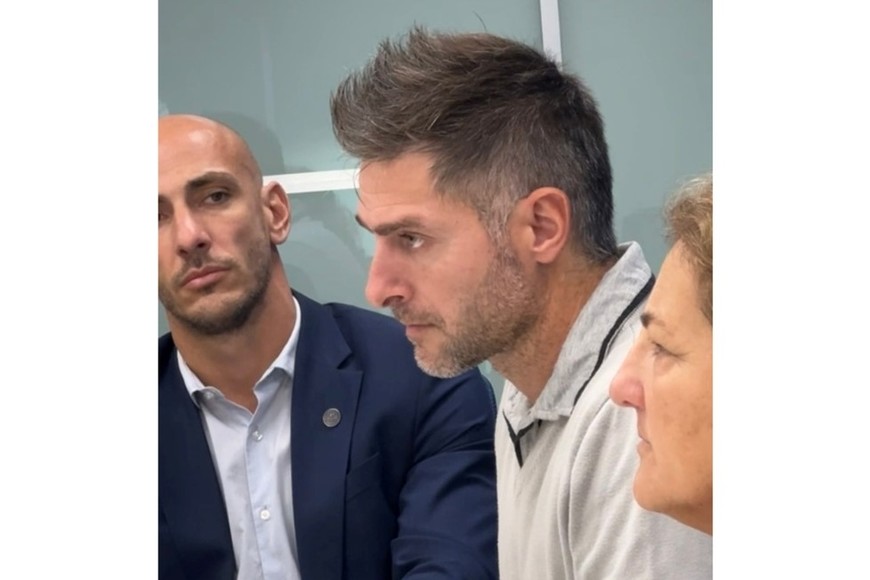 La presentación fue realizada luego de que dos grupos de personas se enfrentaran en la vía pública.